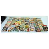 1258	GROUP OF ASSORTED VINTAGE COMIC BOOKS