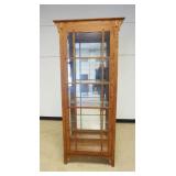 1169	PHILIP REINISCH MISSION OAK STYLE CRYSTAL CABINET WITH LATICE WORK DOOR, MIRROR BCK AND INTERIO