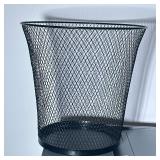 WIRE MESH TRASH BIN | h. 14 x dia. 14 in