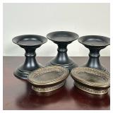 (5pc) PEDESTALS & OTHER | Including: 3 black pillar holders and 2 gilt pedestal display things. - h.