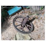 Front wheelbarrow wheel/wooden