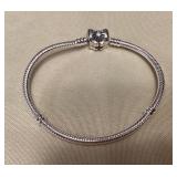 MMM049 Sterling Silver Charm Bracelet With Bow Clasp New