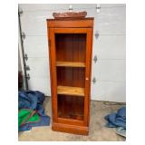 SINGLE DOOR CUPBOARD W/ SHELVES