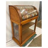 NICE COUNTRY STORE RIBBON CABINET