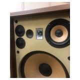 Nice Working Vintage AKAI Model SW-175 Speakers