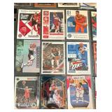 NBA Russell Westbrrok - 32 Cards Trading Cards