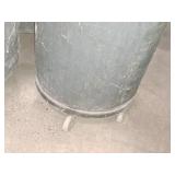 Brute Plastic Rolling Trash Can, Trash Can