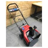 Toro 21 in. Power Clear e21 60V Snow Blower With 7.5Ah Battery and Charger Model # 39901 (Retail $749)