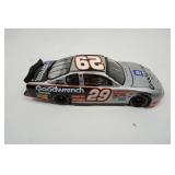 Kevin Harvick #29 Goodwrench 2002 Action Racing 1:24 NASCAR Diecast Car...