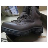 thorogood 6 inch signiture series safety toe boot size 9 1/2 D
