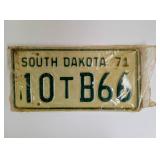 Vintage Unused 1971 South Dakota Truck License Plates