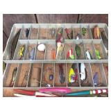 Nifty Old Tacklebox with Tackle!
