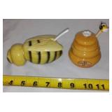 Vintage Bee Honey And Miel Ceramic Beehive Jar.