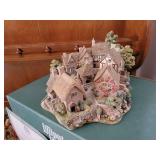 Lilliput Lane Figurines with Chipping Coombe and Reflection of Jade and some miniatures