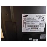 Samsung UN40EH5300F 40-Inch LED TV with Remote and Cables