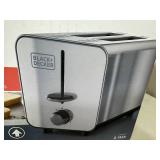 New Black and Decker 2 Slice Toaster