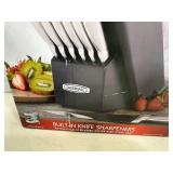 New Farberware 13 Piece Self Sharpening Knife Set