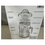 New Black and Decker 32 oz Citrus Juicer