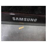 SAMSUNG 46" WALL MOUNT TV