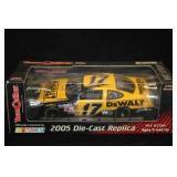 Team Caliber 2005 #17 Matt Kenseth DeWalt Diecast Metal Replica 1:24 Scale (in original box)