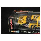 Team Caliber 2005 #17 Matt Kenseth DeWalt Diecast Metal Replica 1:24 Scale (in original box)