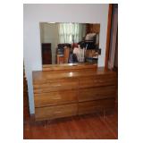 MCM Mid-Century Modern Six-Drawer Dresser w/Mirror…