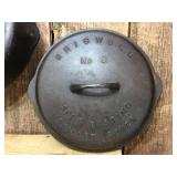 Beautiful Rare Griswold #8 Cast Iron Skillet with Lid!