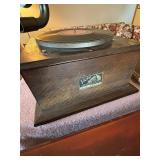 Vintage Victor Talking Machine and albums