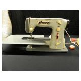 VINTAGE FREEARM SEWING MACHINE