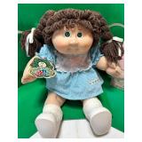 Vintage 1983 TSKUDA ORIGINAL CABBAGE PATCH Brown Loops Girl w/ Dimple, Green Eyes, MIB