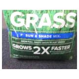 Scotts Turf Builder Rapid Grass Sun...