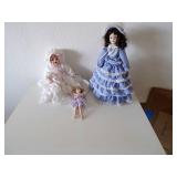 (EC1) 3 Porcelain Dolls - Tallest i...