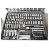 Socket and combination wrench set