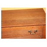 Vintage Oak 3-Drawer Dresser - Classic Design