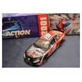 2001 Action 1:24 Scale Dodge NASCAR Diecast Car - Spider-Man Edition