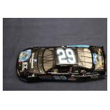 1:24 Scale Kevin Harvick Goodwrench Service Diecast Model Car - 2002