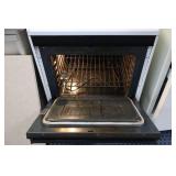 White Westinghouse Self-Cleaning Oven W/Additional Countertop