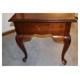 Vintage Queen Anne-Style Accent Side Table w/Drawer