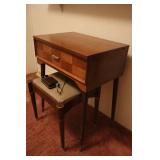 Vintage Singer Pedal Sewing Machine in Beautiful Patchwork-Style Wood Cabinet w/Storage Bench