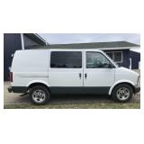 2005 GMC Safari AWD Cargo Van