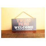 Lot of 4 Minnesota Twins Decorative Items - Team Signs and Wall Art