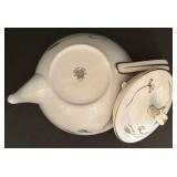 Holiday Dinners! Harvest Bowls, Large Tea Pot, Split Tray, Creamer, Gravy, Chargers and More!