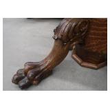 STUNNING CLAW FOOT TABLE