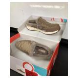 New Womens Baretraps Gemma Spring / Winter Faux Fur Lined Shoes / Mules / Slippers Size 6.5 Taupe