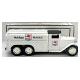 3 MOBIL Die Cast Trucks/Banks