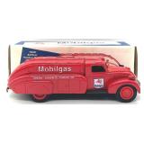 3 MOBIL Die Cast Trucks/Banks