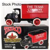 1 Die Cast Texaco Gaspump & 3 Trucks/Banks