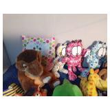 lot of plush animals, dolls, doll heads, girl