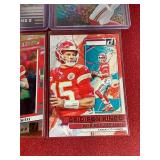 (4) Patrick Mahomes Cards