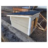 Dog House, Great Condition - 34 x 26.5